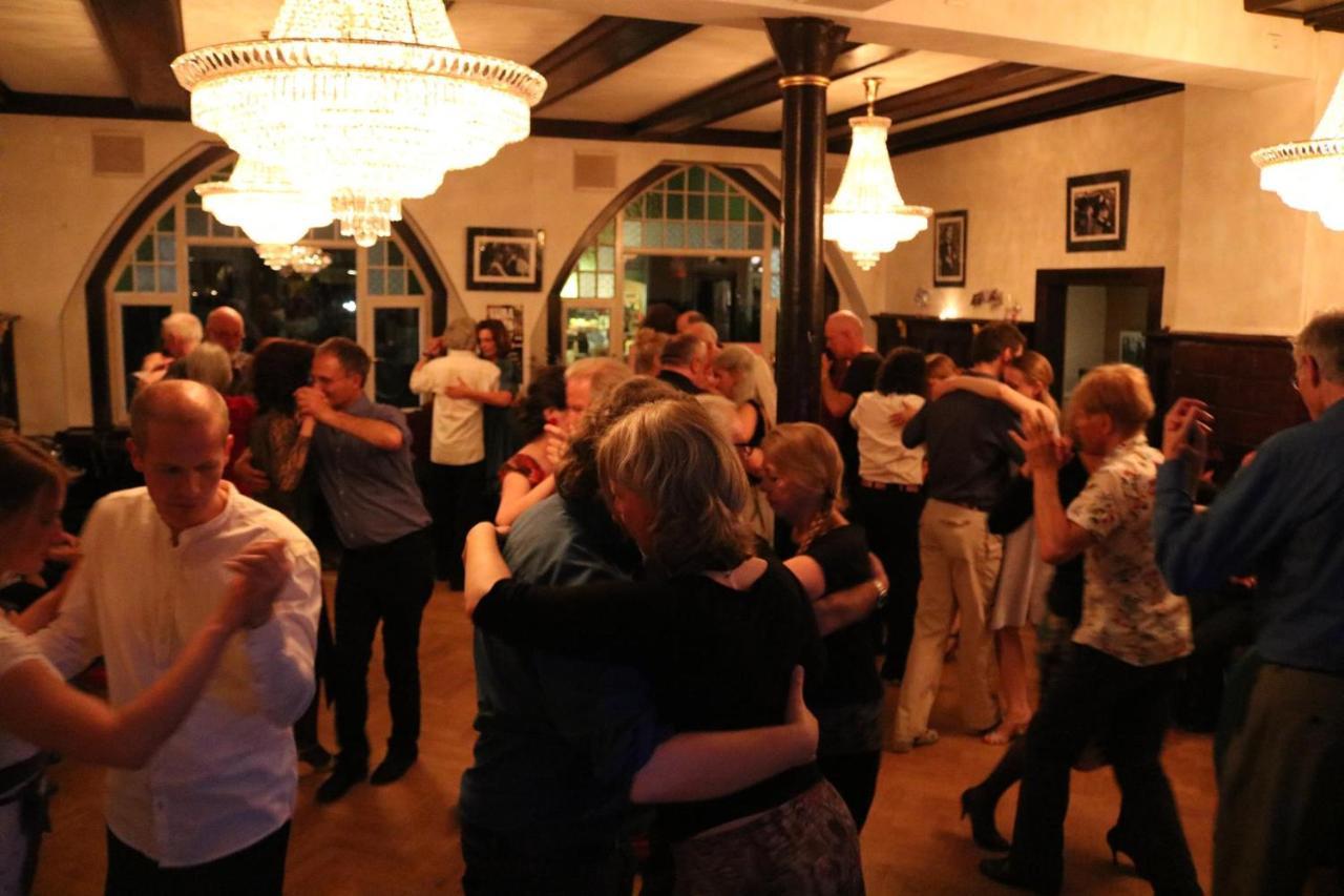 Fachwerk-Kultur-Pension Tangobruecke Einbeck Bagian luar foto